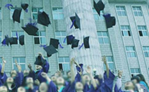 祝愿大学结业生出息似锦语句（精选330句）
